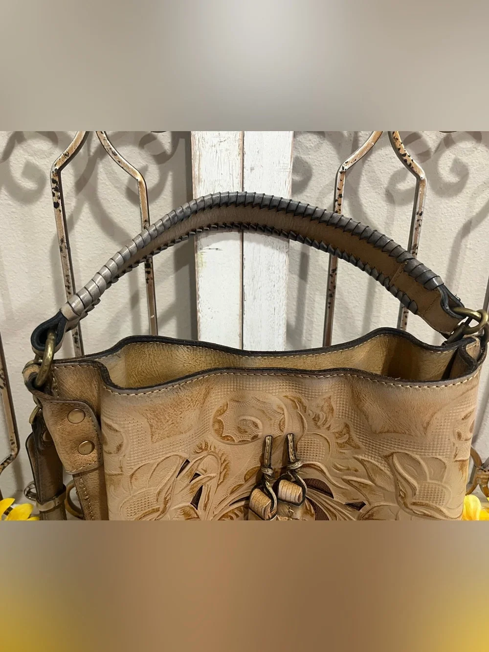 PATRICIA NASH Otavia Tooled  Leather Bucket Bag Natural Tan